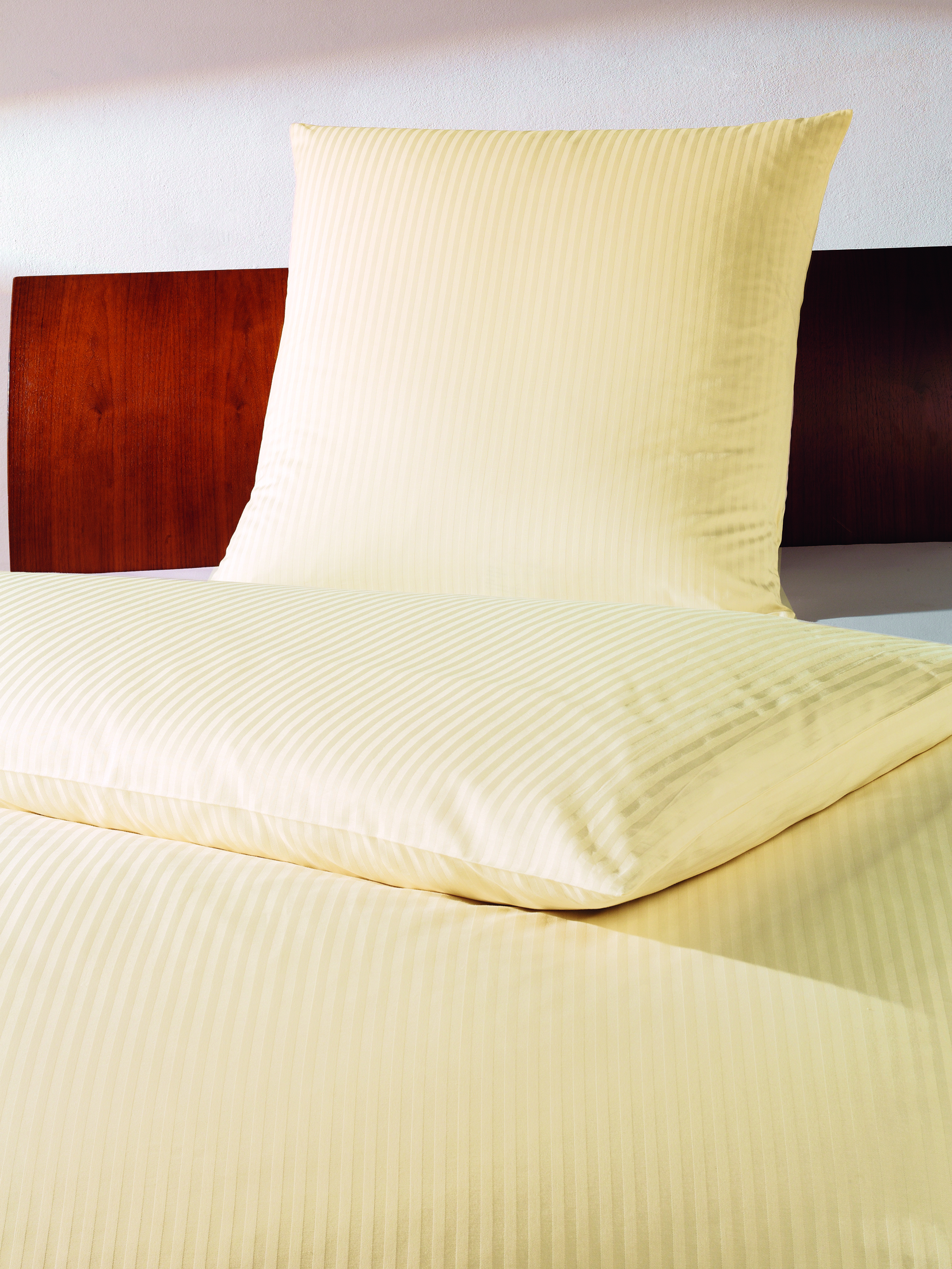 Posteljnina iz vrhunskega 100 % česanega merceliziranega bombaža